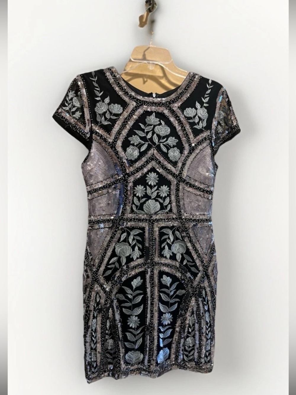 Lulus Black/Silver Sequin Beaded Embroidered Floral Sheath Dress L